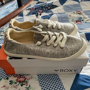 Roxy brand sneakers, size 9.5, color grey